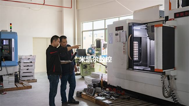 在cnc精雕機(jī)加工過程中，我們應(yīng)注意那些問題呢？